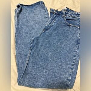 A&F 90’s Relaxed High Rise